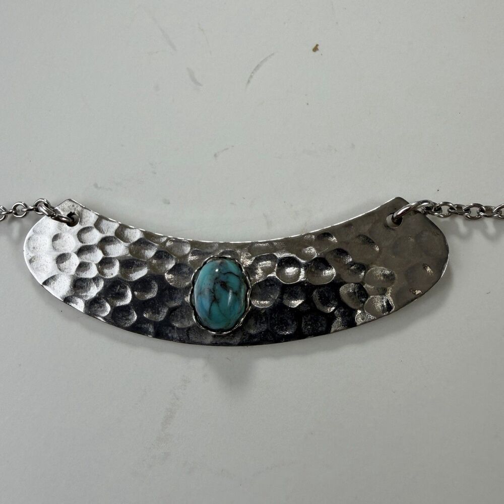 Vintage Sarah Coventry Gold Tone Hammered Necklace Faux Turquoise Cabochon 15”